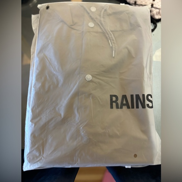 LAST ONE! 🚨🚨Rains Longer Jacket in Wood Size Medium Unisex NWT - Picture 6 of 16